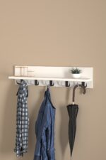 Cuier de Perete cu Raft – Alb Modern, 5 Cârlige Duble din Metal, 80 cm